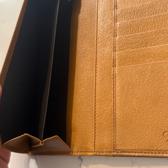 Gucci Large Leather Checkbook Wallet Camel 231835 - Picture 7 of 11